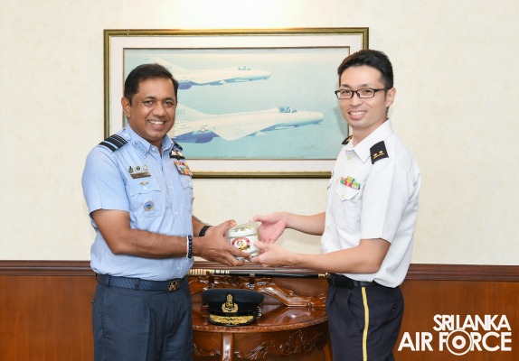 DEFENCE
ADVISORS TO JAPANESE EMBASSY IN SRI LANKA CALL ON COMMANDER OF THE AIR
FORCE