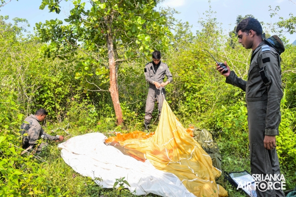 ARTICLE - AIRCREW WATER AND JUNGLE SURVIVAL