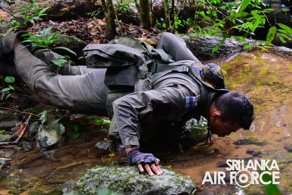 JUNGLE AND WATER SURVIVAL TAINING FOR AOR CREW MEMBERS