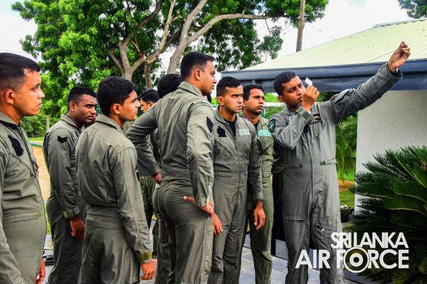 JUNGLE AND WATER SURVIVAL TAINING FOR AOR CREW MEMBERS