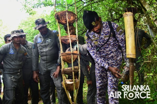 JUNGLE AND WATER SURVIVAL TAINING FOR AOR CREW MEMBERS