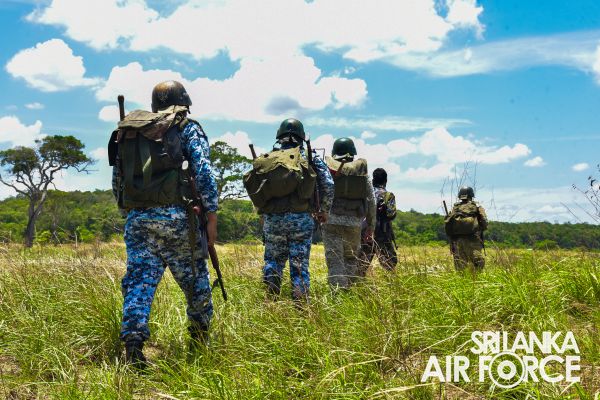 JUNGLE WARFARE AND HELI BORNE OPERATIONS COURSE FOR FOREIGN TRAINEES CONCLUDES AT MORAWEWA