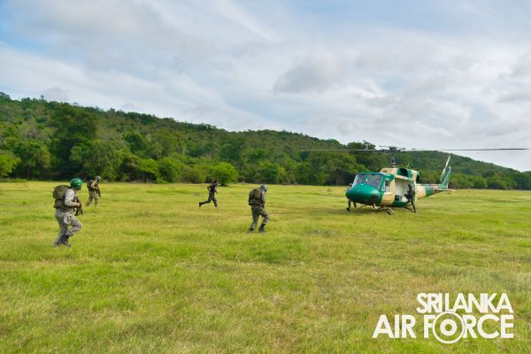JUNGLE WARFARE AND HELI BORNE OPERATIONS COURSE FOR FOREIGN TRAINEES CONCLUDES AT MORAWEWA