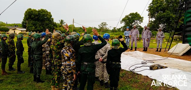 JUNGLE WARFARE AND HELI BORNE OPERATIONS COURSE FOR FOREIGN TRAINEES CONCLUDES AT MORAWEWA