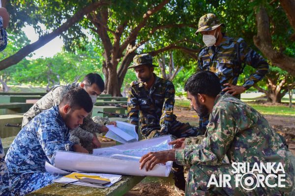JUNGLE WARFARE AND HELI BORNE OPERATIONS COURSE FOR FOREIGN TRAINEES CONCLUDES AT MORAWEWA
