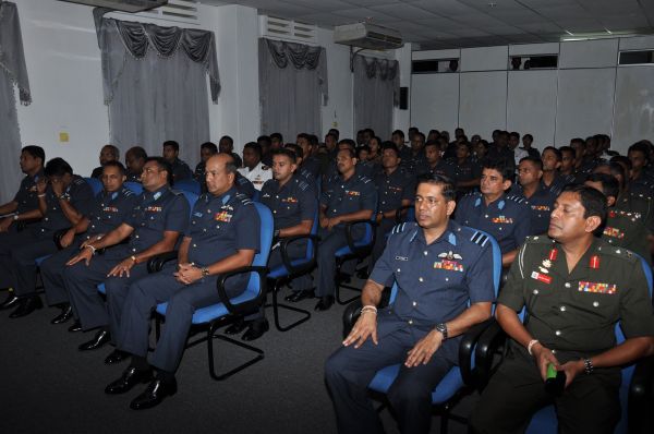 අංක 37
කණිෂ්ඨ අණ හා මාණ්ඩලික පාඨමාලාවේ උපාධි ප්රධානෝත්සවය