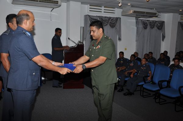 අංක 37
කණිෂ්ඨ අණ හා මාණ්ඩලික පාඨමාලාවේ උපාධි ප්රධානෝත්සවය