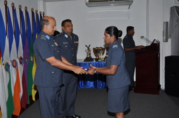 අංක 37
කණිෂ්ඨ අණ හා මාණ්ඩලික පාඨමාලාවේ උපාධි ප්රධානෝත්සවය