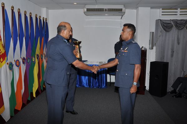 අංක 37
කණිෂ්ඨ අණ හා මාණ්ඩලික පාඨමාලාවේ උපාධි ප්රධානෝත්සවය