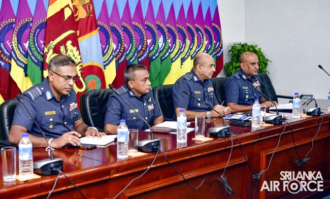 STATE
MINISTER OF TECHNOLOGY CALLS ON THE COMMANDER