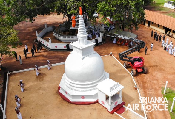 THE PINNACLE OF NEWLY CONSTRUCTED PAGODA AT KANUGAHAWEWA ABHINAWARAMAYA OPENED AMIDST AUSPICIOUS RITUALS