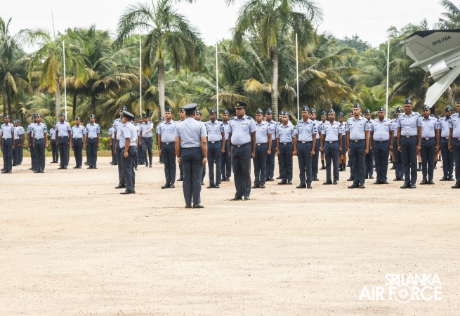 CHANGE OF COMMAND OF SLAF BASE KATUNAYAKE