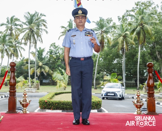 CHANGE OF COMMAND OF SLAF BASE KATUNAYAKE