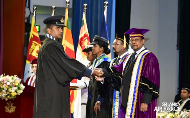 34TH
GENERAL CONVOCATION OF GENERAL SIR JOHN KOTELAWALA DEFENCE UNIVERSITY
CONCLUDES AT THE BMICH