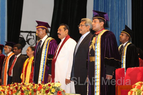 ஜெனரல் சர் ஜோன் கொத்தலாவல பாதுகாப்பு பல்கலைக்கழகத்தின் பட்டமளிப்பு விழா
