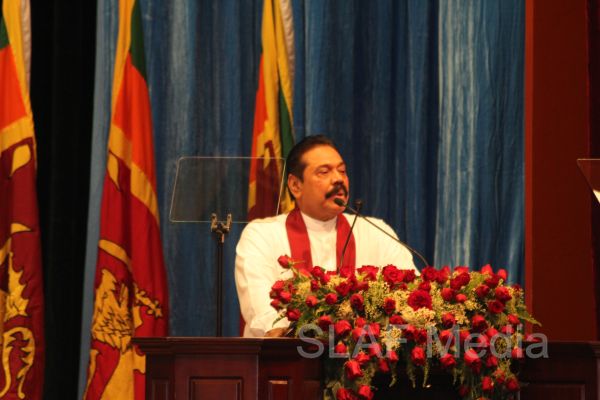 ஜெனரல் சர் ஜோன் கொத்தலாவல பாதுகாப்பு பல்கலைக்கழகத்தின் பட்டமளிப்பு விழா
