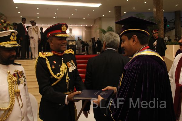 ஜெனரல் சர் ஜோன் கொத்தலாவல பாதுகாப்பு பல்கலைக்கழகத்தின் பட்டமளிப்பு விழா