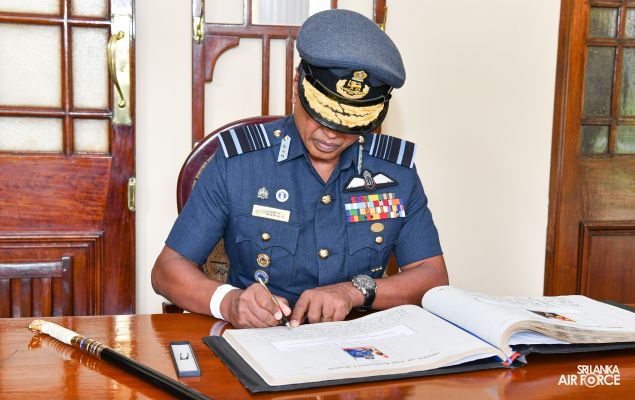 AIR MARSHAL UDENI RAJAPAKSA INDUCTED INTO HALL OF FAME AT KDU