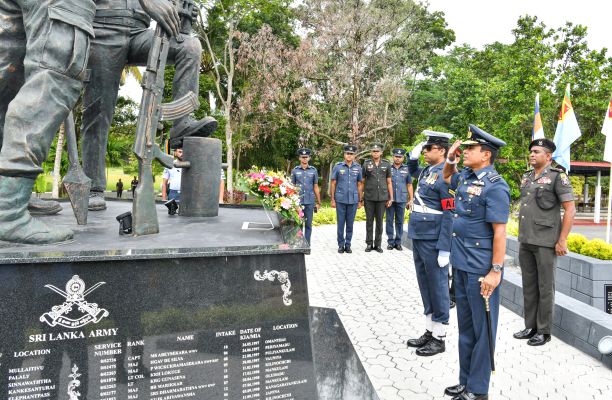 AIR MARSHAL UDENI RAJAPAKSA INDUCTED INTO HALL OF FAME AT KDU