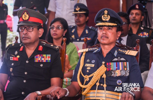 THE
COMMANDER OF THE AIR FORCE IS INDUCTED TO THE HALL OF FAME AT KDU