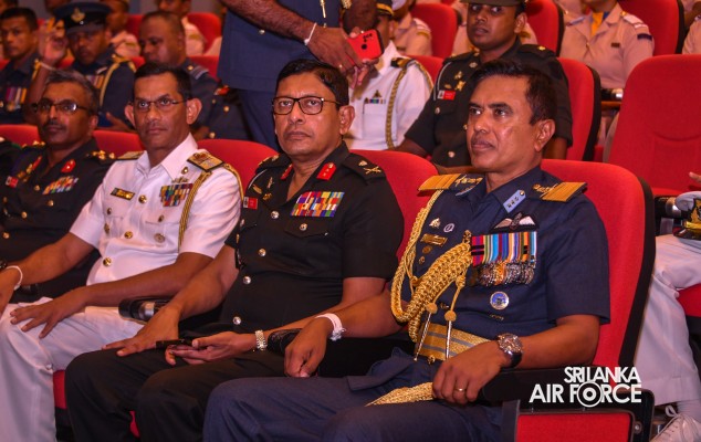 THE
COMMANDER OF THE AIR FORCE IS INDUCTED TO THE HALL OF FAME AT KDU