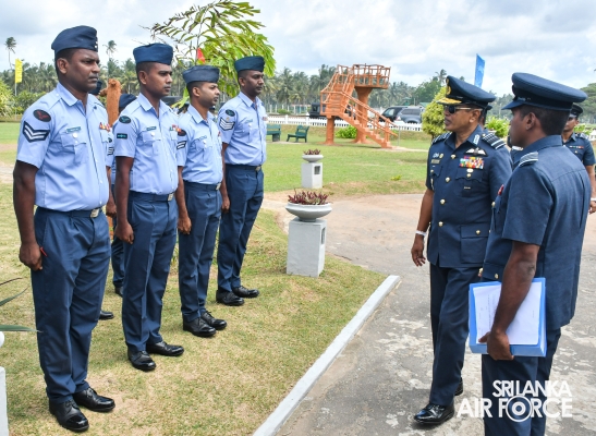 COMMANDER’S INSPECTION OF SLAF STATION KOGGALA