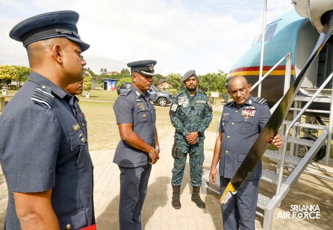 COMMANDER’S INSPECTION OF SLAF STATION KOGGALA