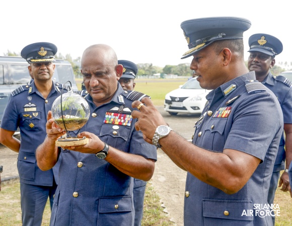 COMMANDER’S INSPECTION OF SLAF STATION KOGGALA