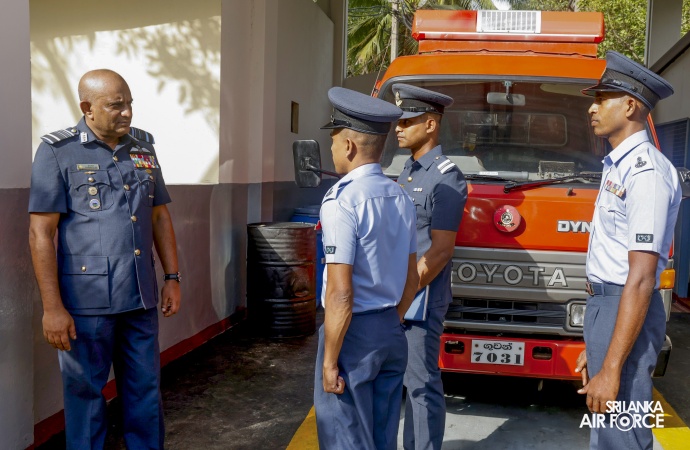 COMMANDER’S INSPECTION OF SLAF STATION KOGGALA