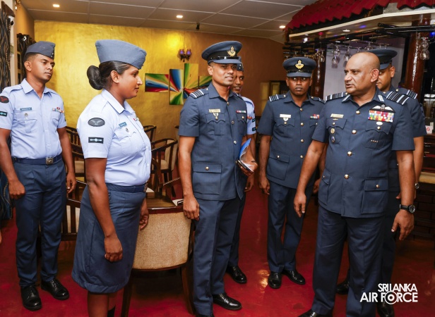 COMMANDER’S INSPECTION OF SLAF STATION KOGGALA