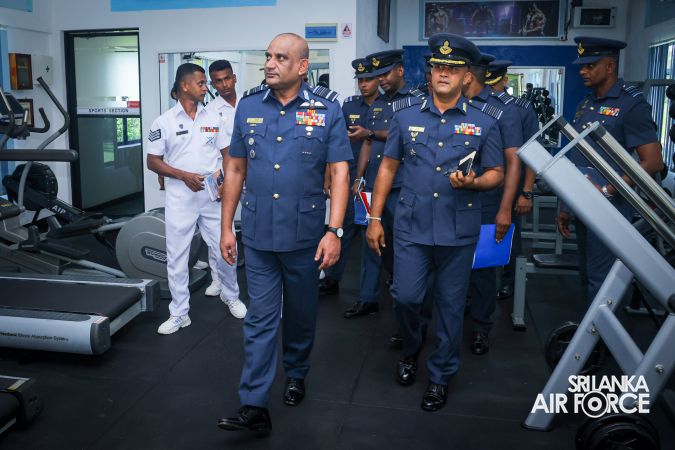 COMMANDER’S INSPECTION OF SLAF STATION KOGGALA