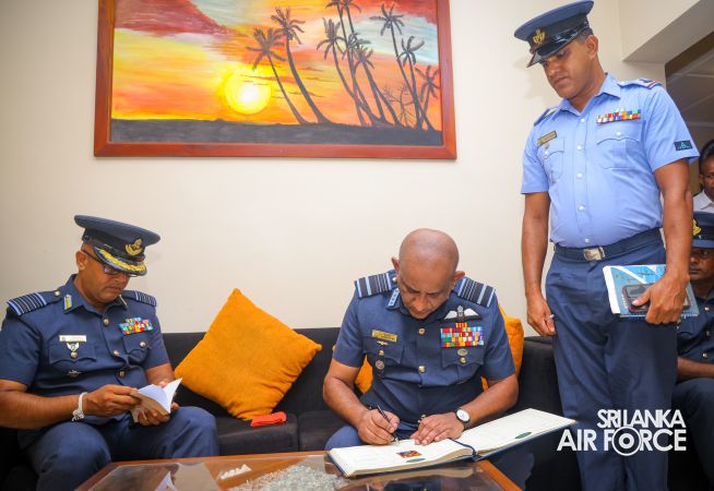 COMMANDER’S INSPECTION OF SLAF STATION KOGGALA