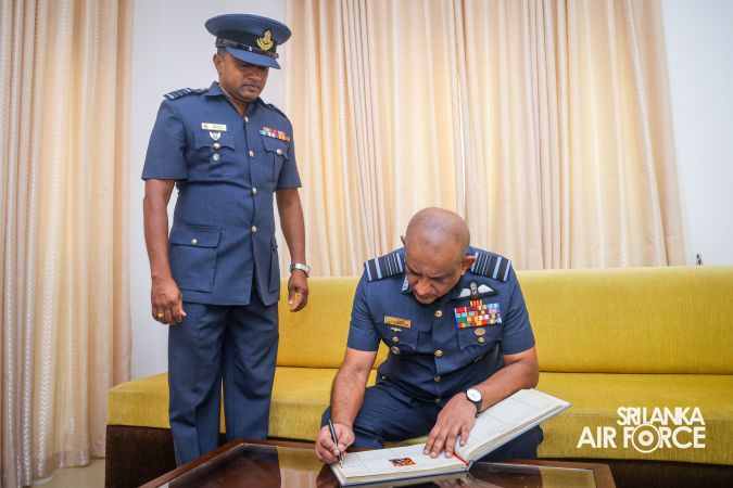 COMMANDER’S INSPECTION OF SLAF STATION KOGGALA