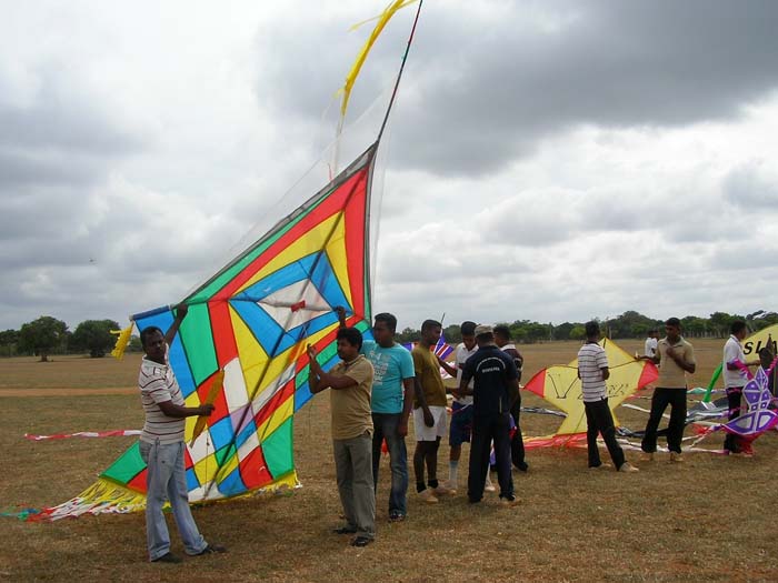 ගුවන් හමුදා පාලවි කඳවුර සරුංගල් තරඟාවළියක් පවත්වයි...