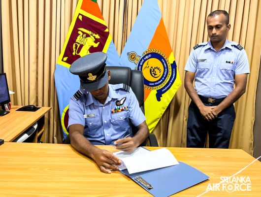 Assuming Duties of Commanding Officer AR&D Wing Station
Katukurunda