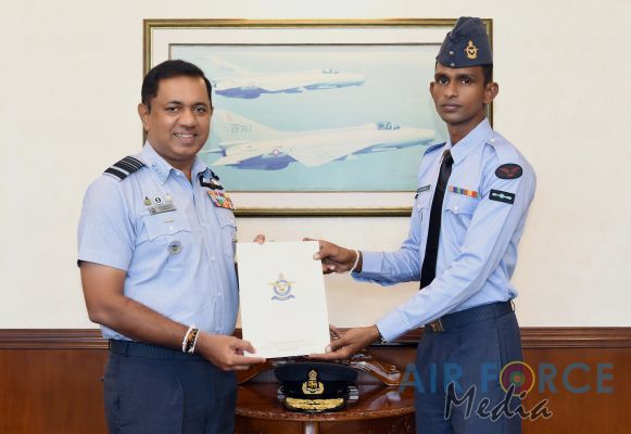 SLAF FELICITATES LEADING AIRCRAFTSMAN ROSHAN ABEYSUNDARA