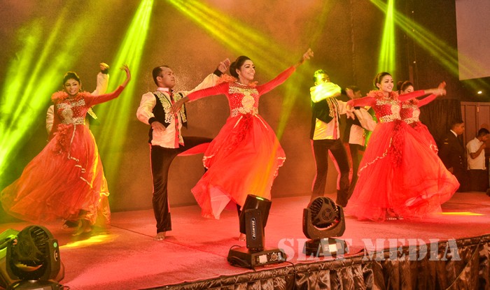 'GLITTERING CHANDELIERS' Ladies Night 2017