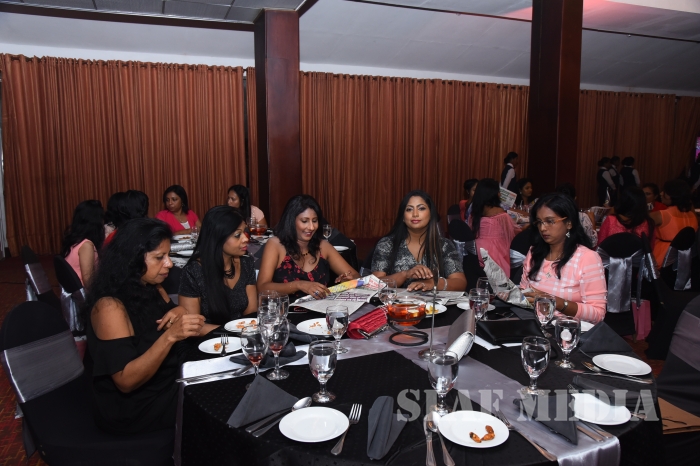 'GLITTERING CHANDELIERS' Ladies Night 2017