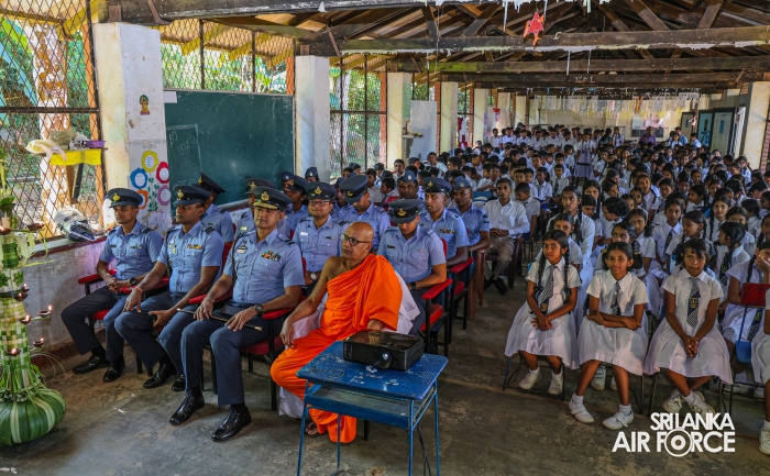SLAF COMBAT TRAINING SCHOOL DIYATALAWA CONDUCTS COMMUNITY OUTREACH PROGRAMME UNDER THE CLEAN SRI LANKA PROJECT