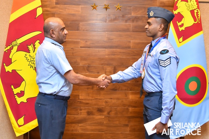 SRI LANKA AIR FORCE PROMOTES DULITH DASSANAYAKE, GOLD MEDALIST AND WORLD RECORD HOLDER AT THE 13TH WORLD STRENGTH LIFTING CHAMP
