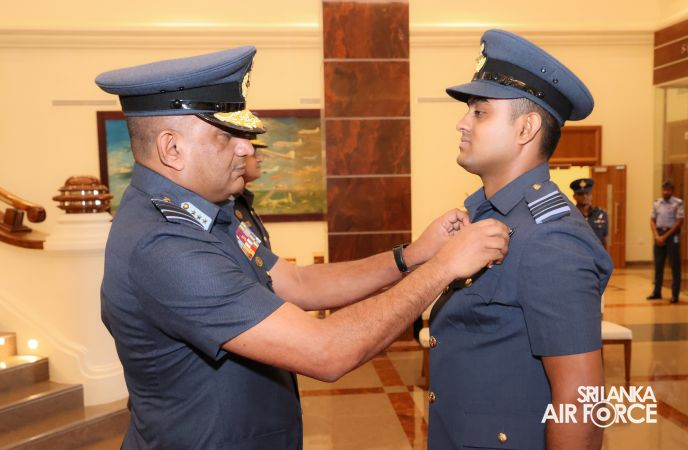 AWARDING CEREMONY OF QUALIFICATION INSIGNIA