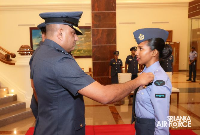 AWARDING CEREMONY OF QUALIFICATION INSIGNIA