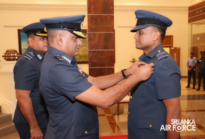 AWARDING CEREMONY OF QUALIFICATION INSIGNIA
