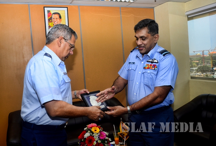 Maj. Gen. Abel Barrientes Visits SLAF