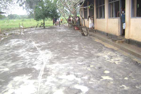 SLAF Mamaduwa assists in flood relief