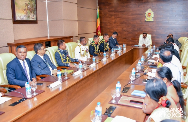 COMMANDER OF THE AIR FORCE ATTENDS IN CEREMONY AS PRESIDENT ASSUMES DUTIES AS THE MINISTER OF DEFENCE