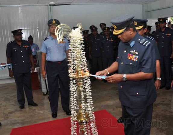 ශ්රී ලංකා ගුවන් හමුදා ගුවන් ගමන් ඇරඹුම් මධ්යස්ථානයක් කටුනායක කඳවුරේ...