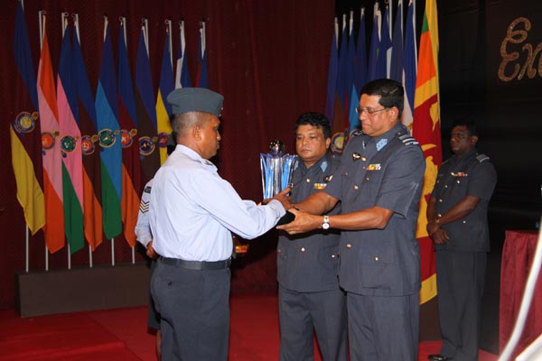 Most Outstanding Airman 2009