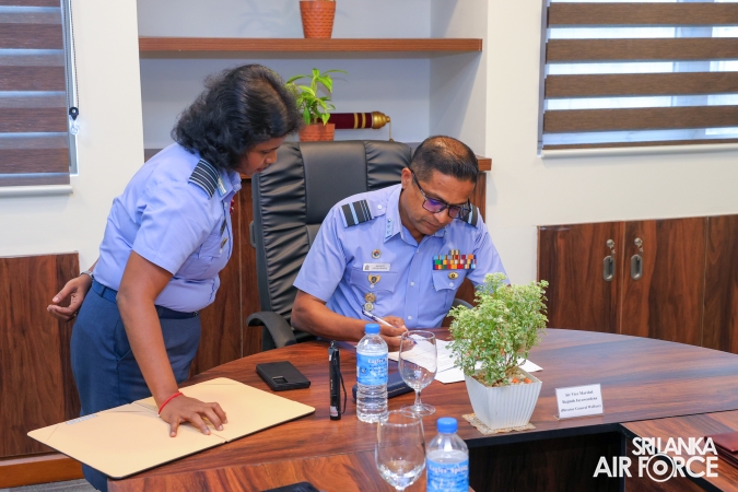 SLAF SIGNS MOU WITH BROWNS EV AND LOLC FINANCE TO PROVIDE ELECTRIC VEHICLES AT CONCESSIONARY RATES