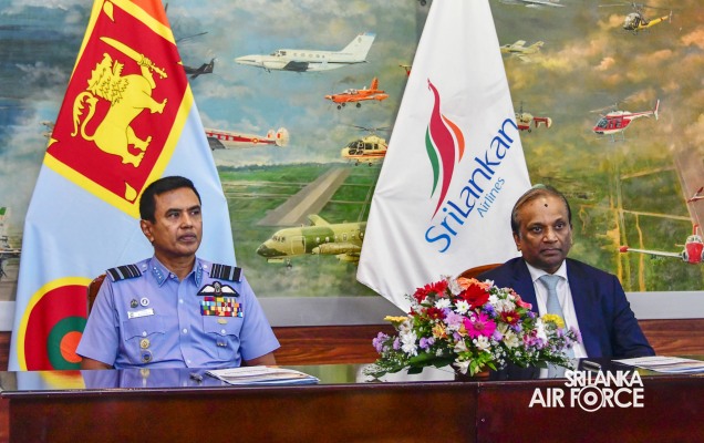 SLAF SIGNS THE MEMORANDUM UNDERSTANDING (MOU) WITH SRI LANKAN
AIRLINES